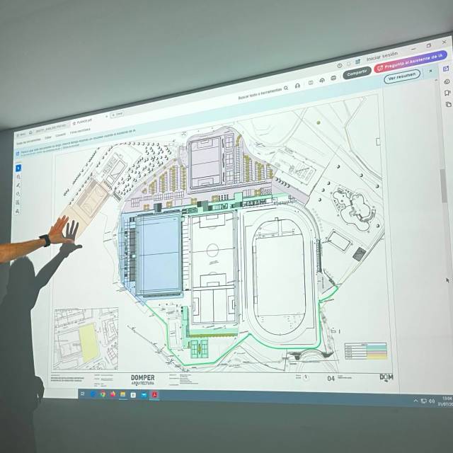 Los plazos de presentación de ofertas para la renovación del parquet del pabellón Ángel Orús y la deshumectadora de la piscina cubierta, abiertos hasta el próximo 24 de agosto